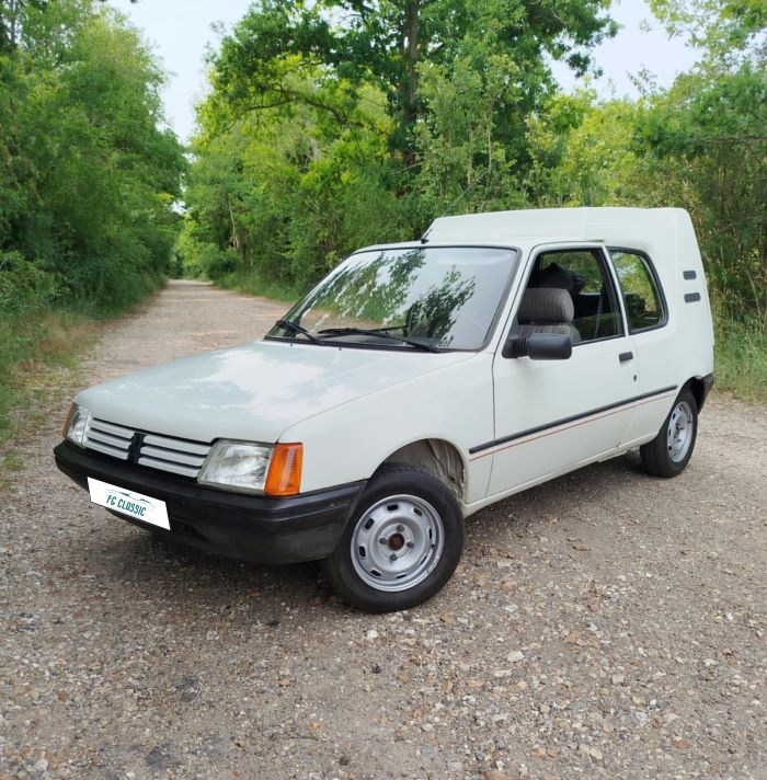 Peugeot 205 multi – xa – 1986