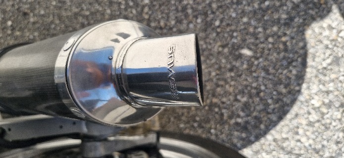 KAWASAKI 1000 Tomcat