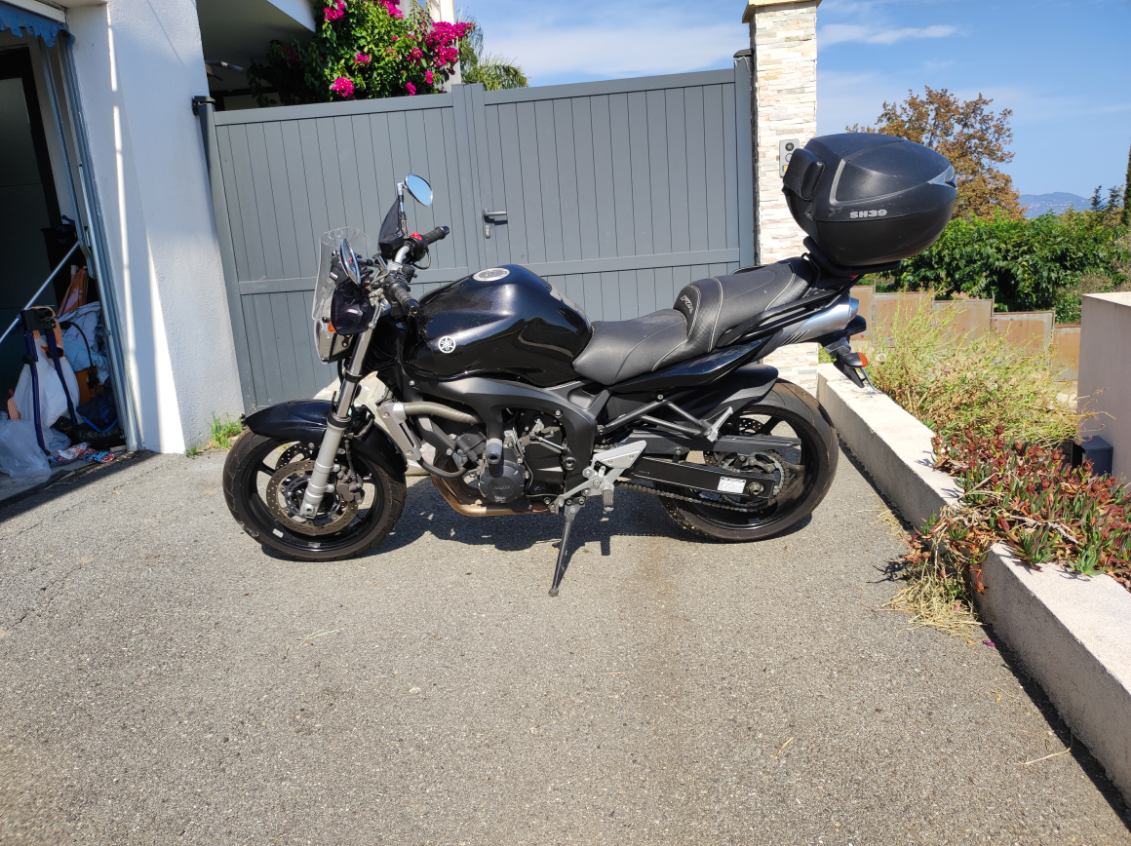 Yamaha FZ6