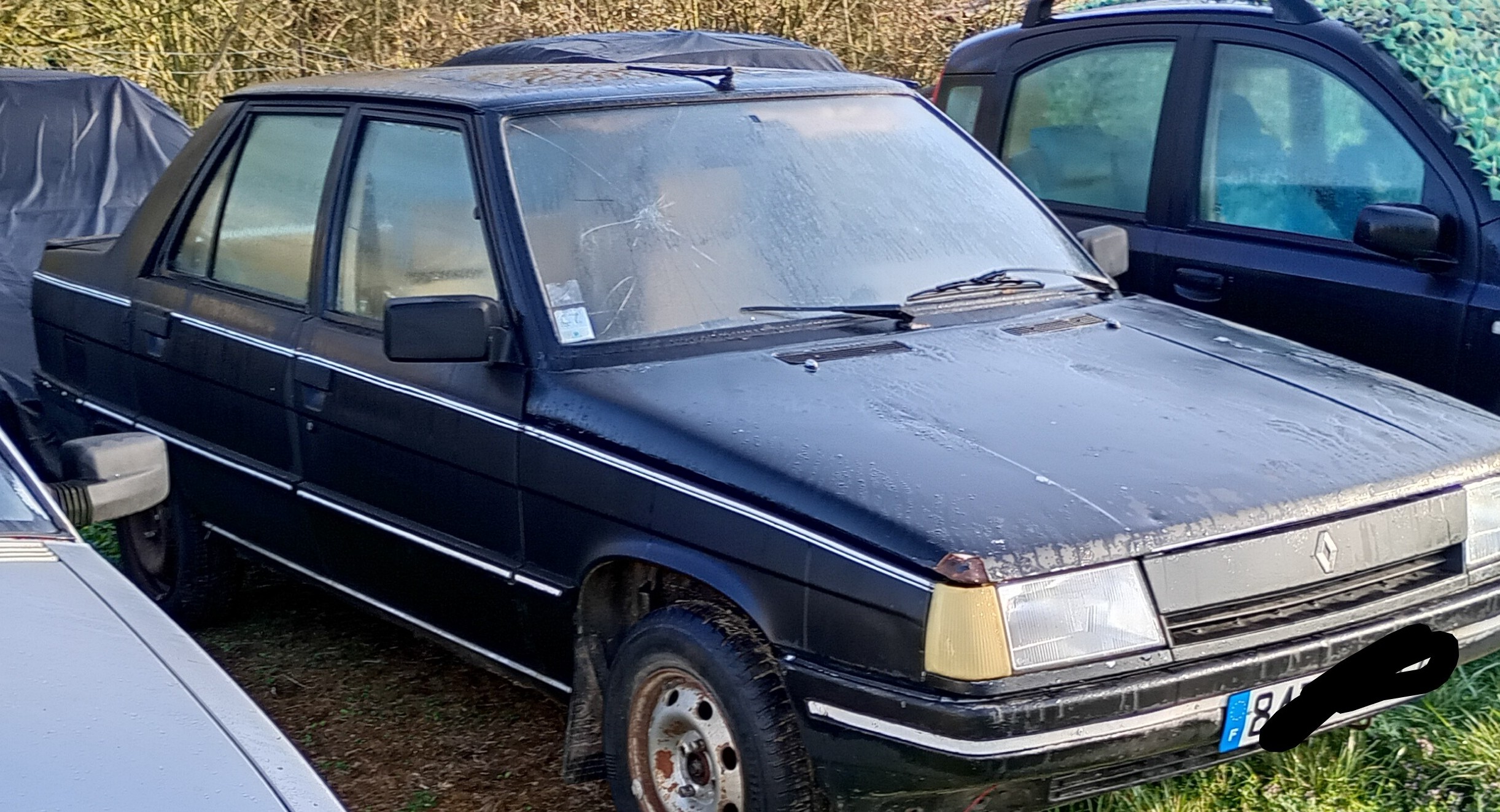 Renault 9 essence