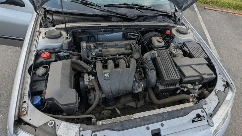 Peugeot 406 essence 2L 134cv