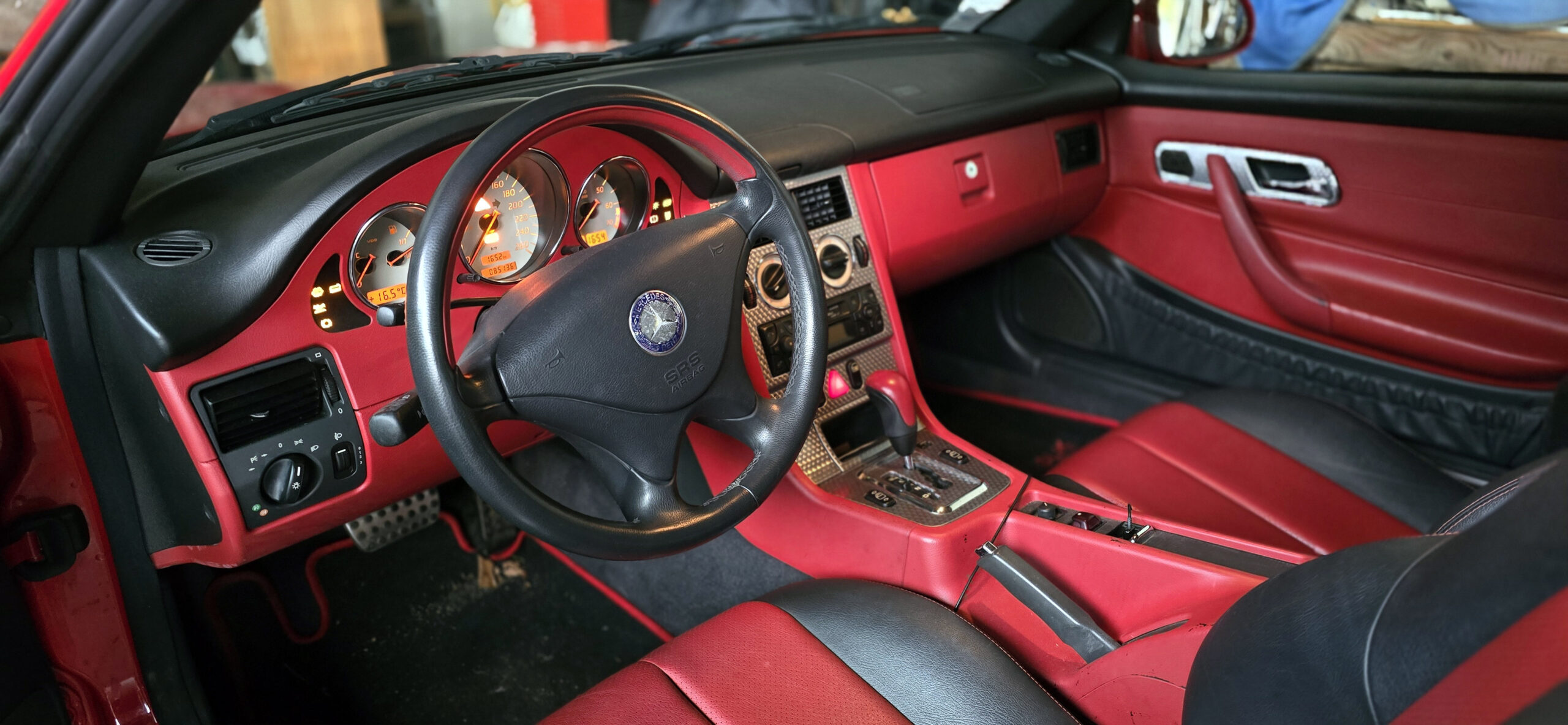 Coupé cabriolé SLK200 Kompressor Rouge