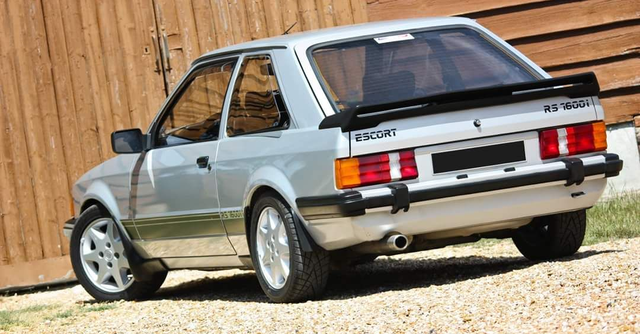 FORD ESCORT RS1600i