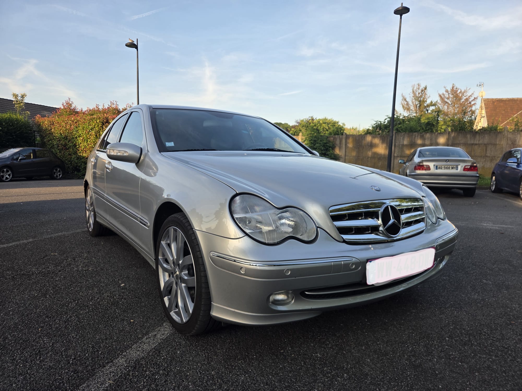 “Mercedes C200 CDI Avantgarde W203 – 22 600 km certifiés