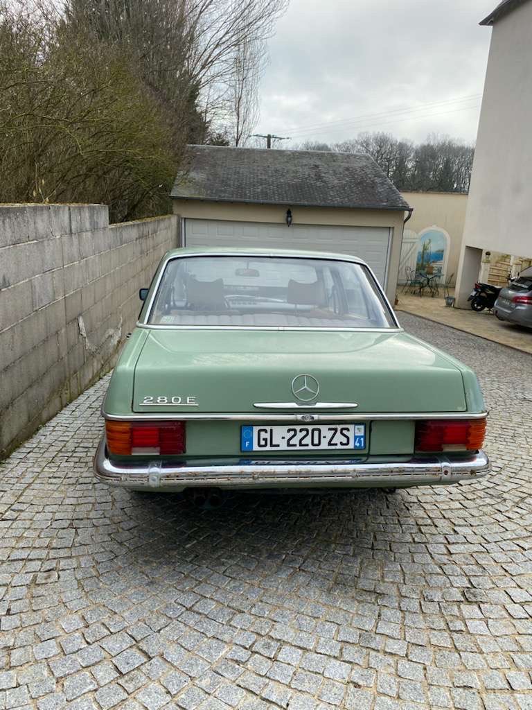 Mercedes-Benz 280E