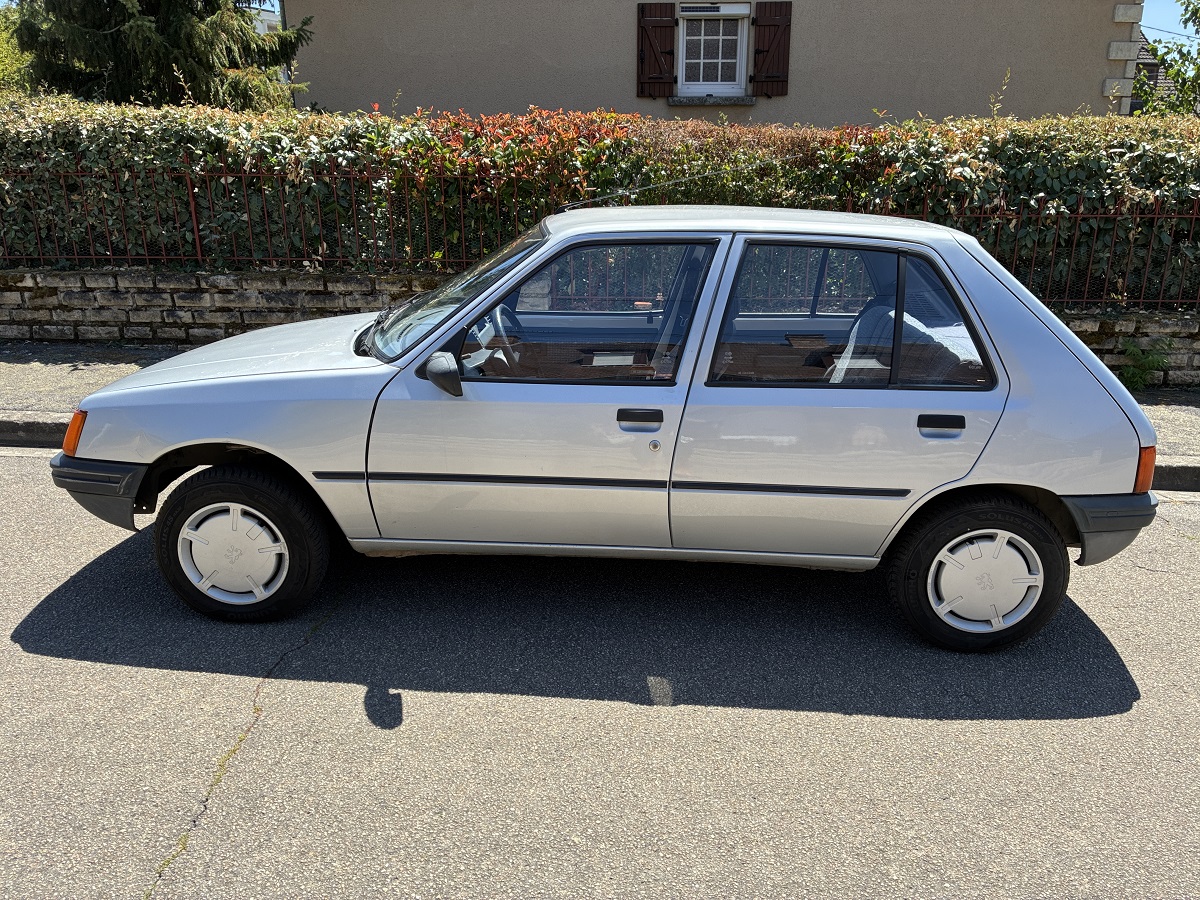 PEUGEOT 205 PHASE 2 1.1 GR 5 PORTES