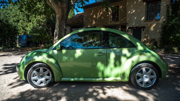 Volkswagen New Beetle V5 2.3 170 ch