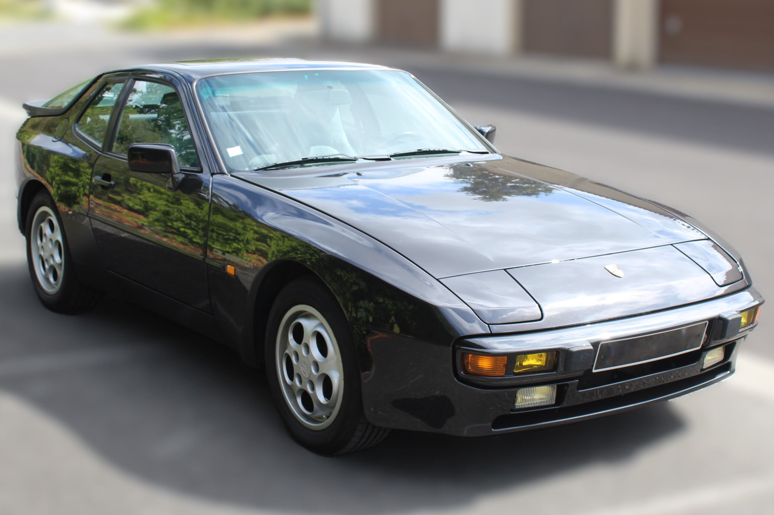 PORSCHE 944 CELEBRATION